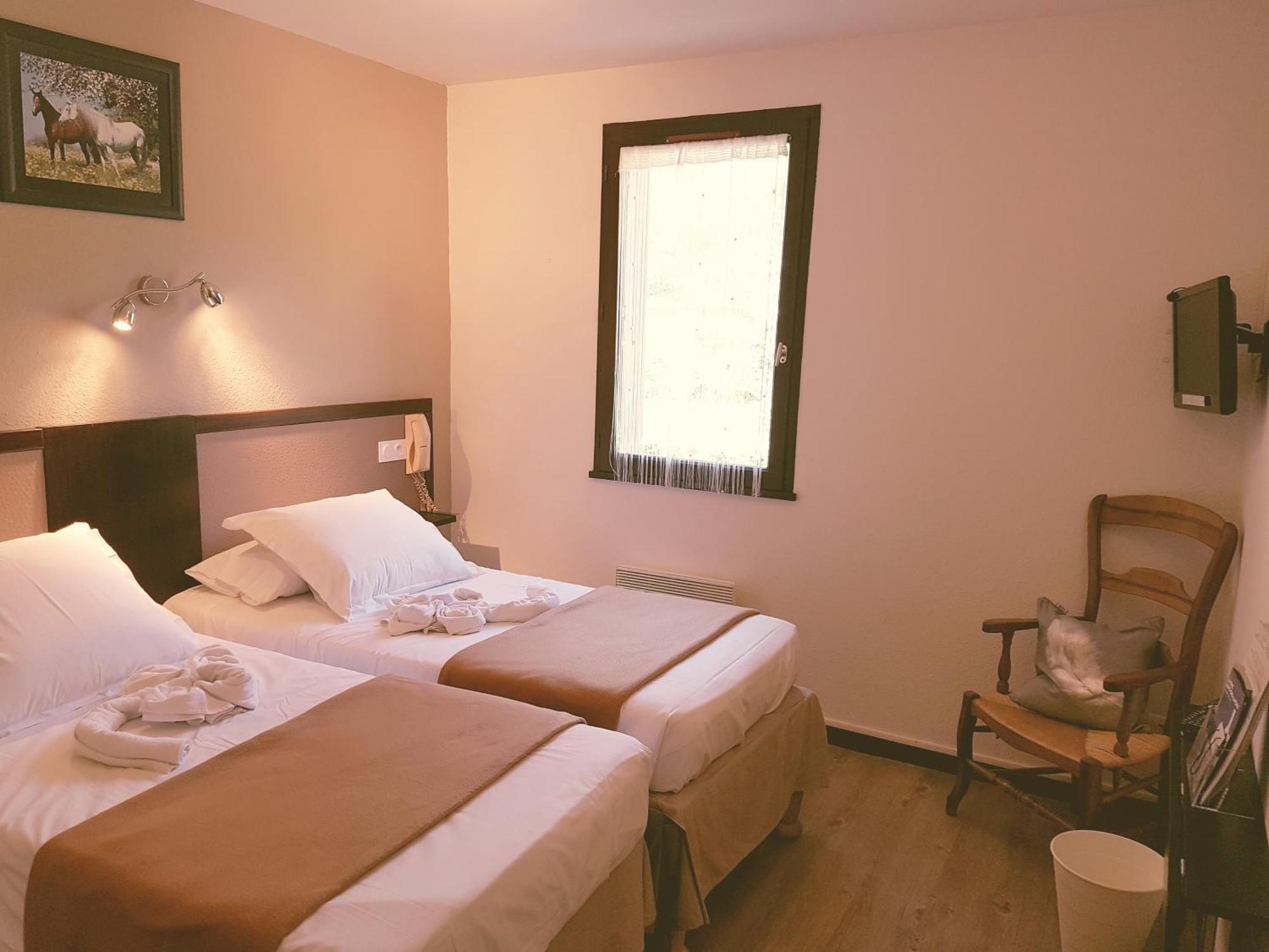 Hotel Les Gabarres Тур-де-Фор Номер фото