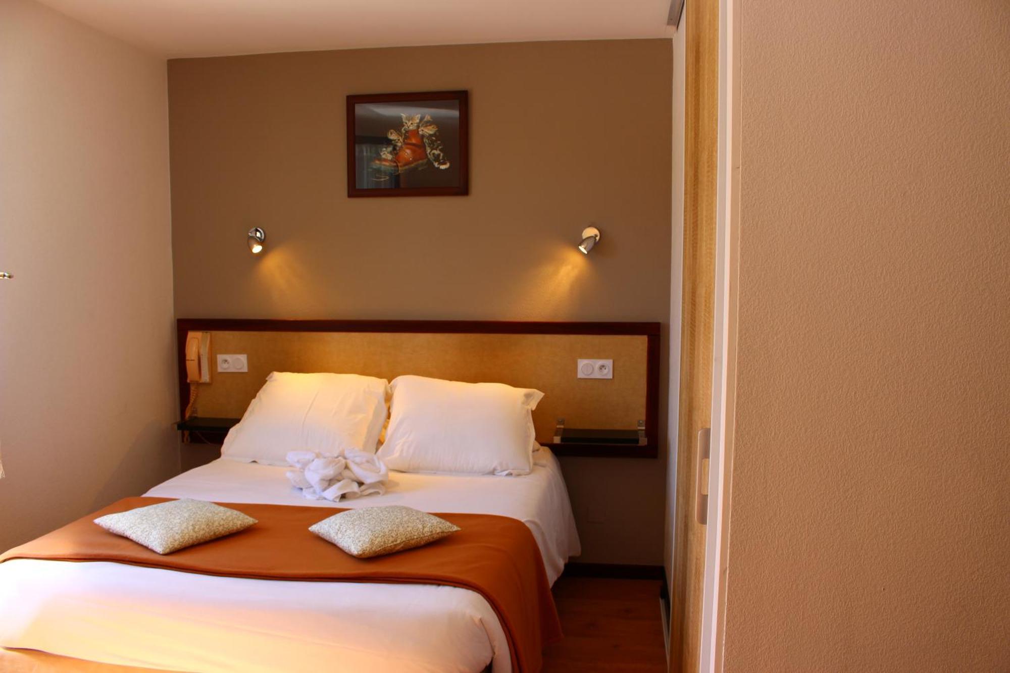 Hotel Les Gabarres Тур-де-Фор Номер фото