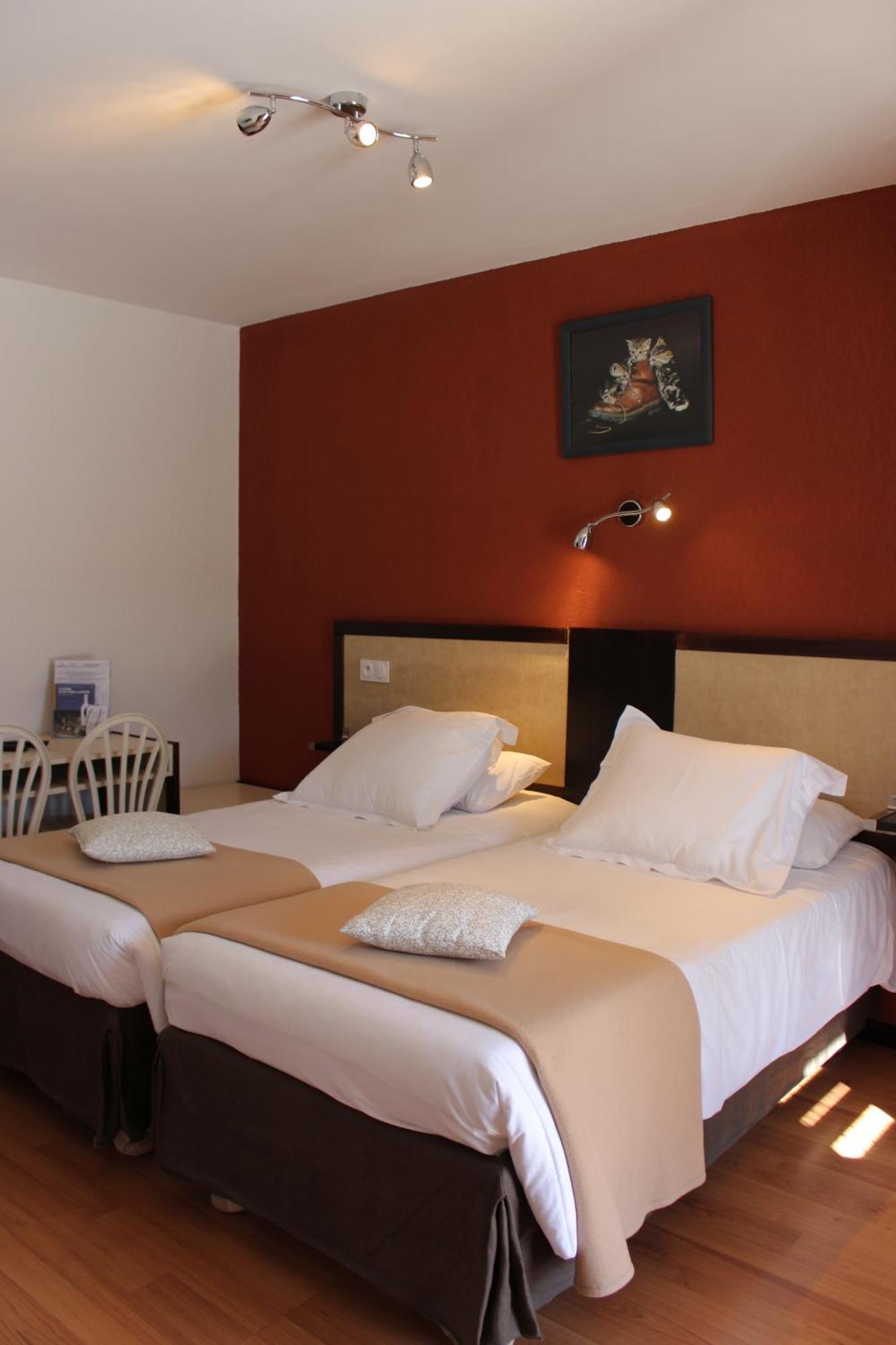 Hotel Les Gabarres Тур-де-Фор Номер фото